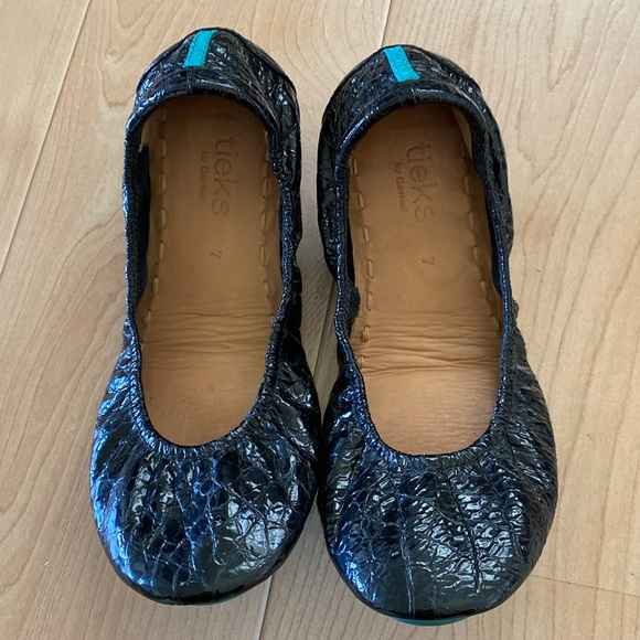 Size 7 Tieks Obsidian Black - Picture 4 of 9